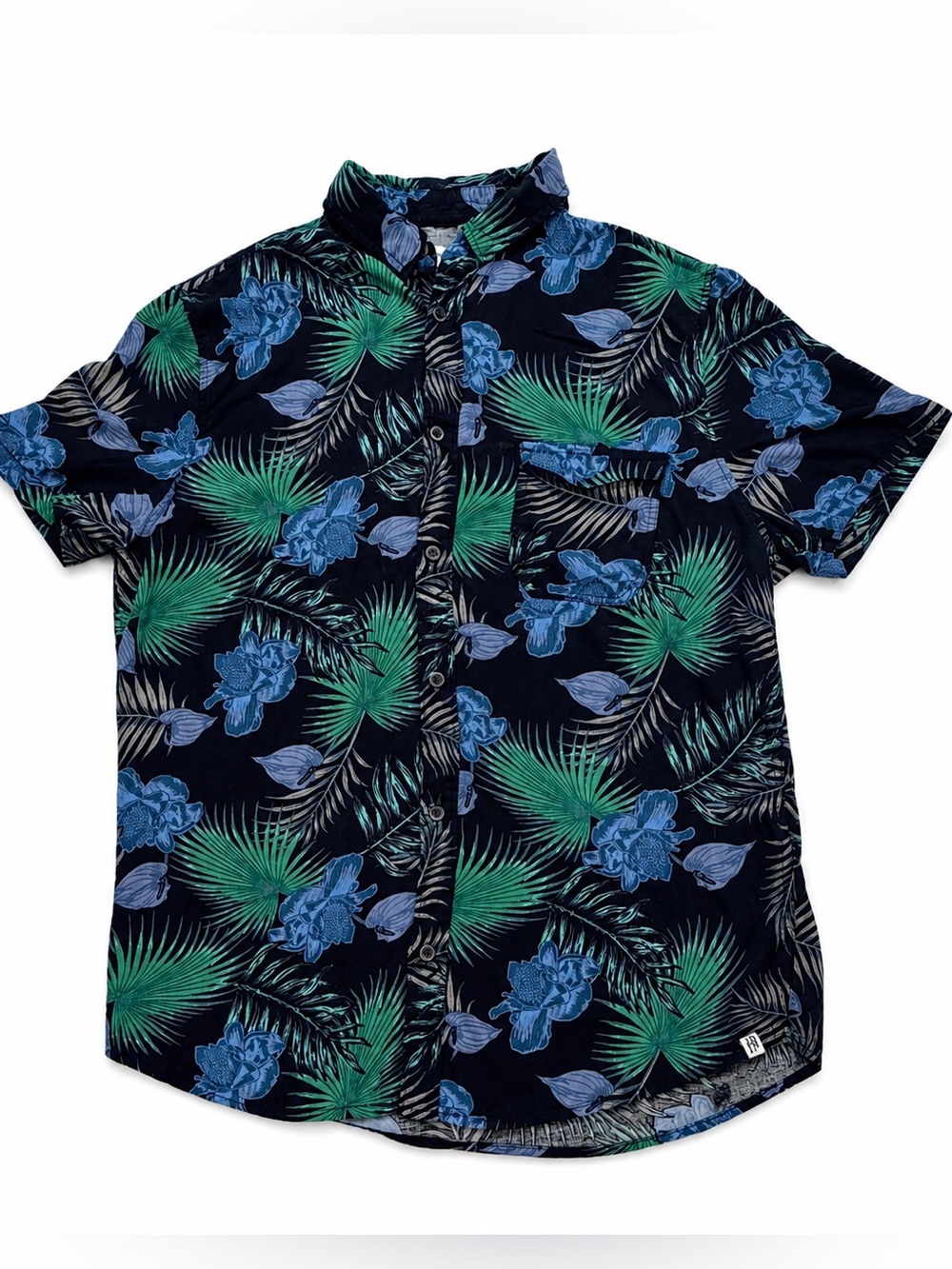 Sovereign Code MEDIUM Black Short-Sleeve Shirt Blue Floral & Green Palm Print